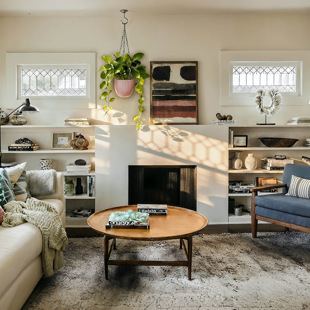 עציץ קרמיקה ורוד עדין נתלה, משולב שרשרת ברזל שחורה - הדמיה